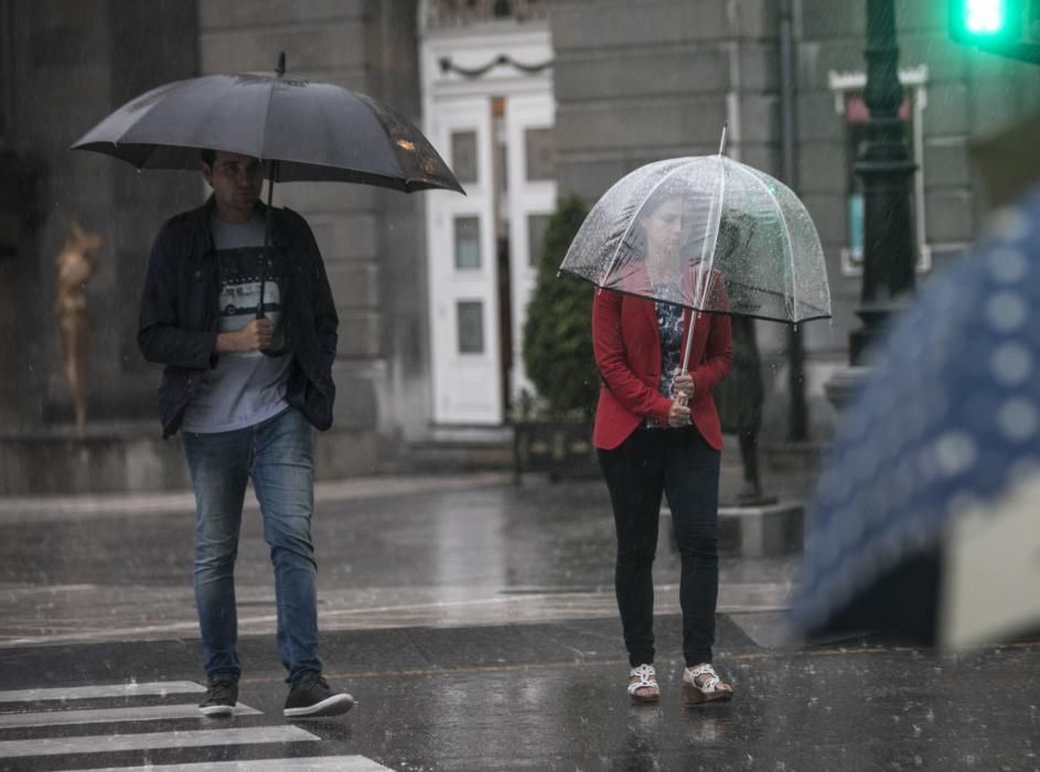 La lluvia irrumpe en Asturias tras la ola de calor