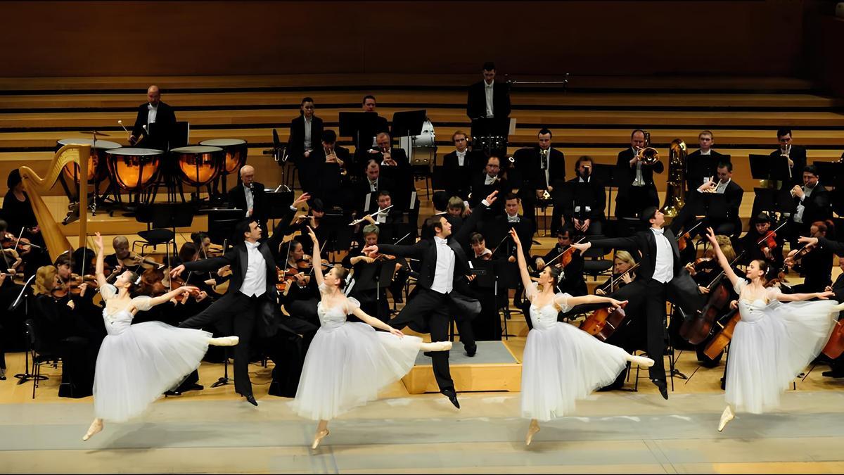 Strauss Festival Orchestra &amp; Strauss Festival Ballet Ensemble, en un concierto de Año Nuevo anterior
