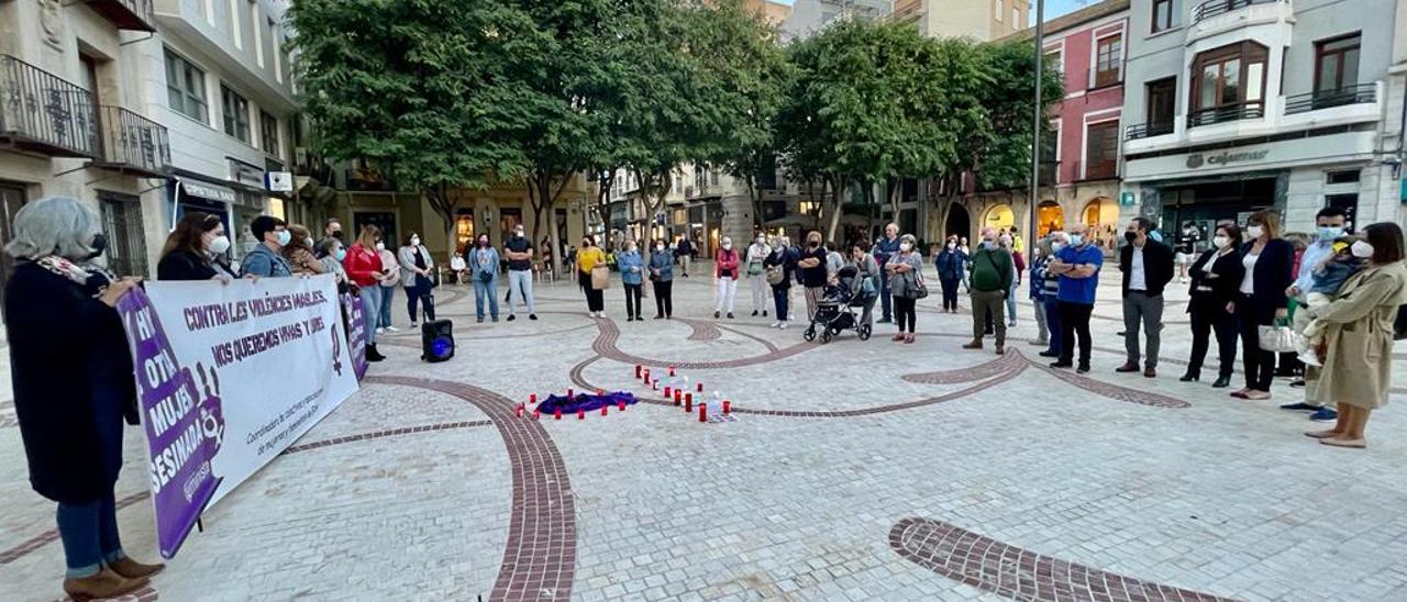 Protesta contra la violencia machista este lunes en Elche