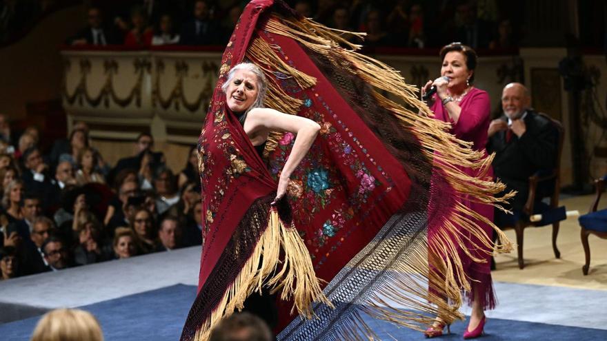 Carmen Linares y María Pagés, de la alfombra azul de Oviedo a la roja de Málaga