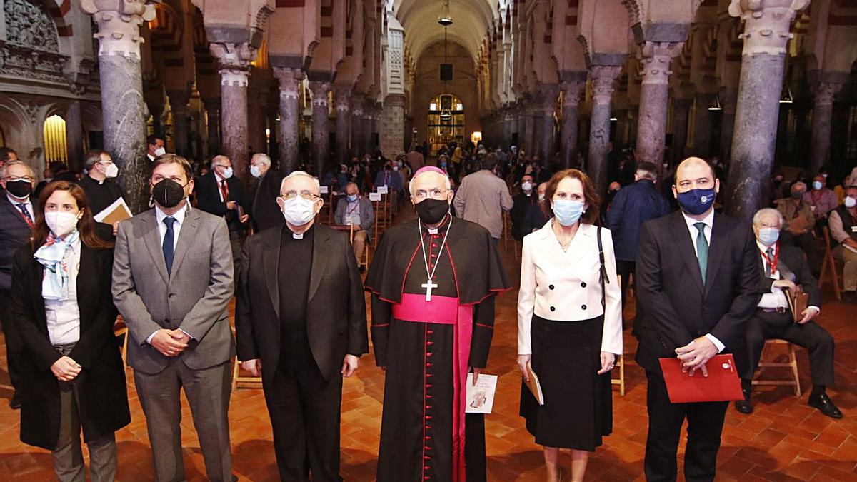 Cristina Casanueva, Alejandro Moreno, Manuel Pérez Moya, Demetrio Fernández, Gloria Lora y Enrrique Quesada.