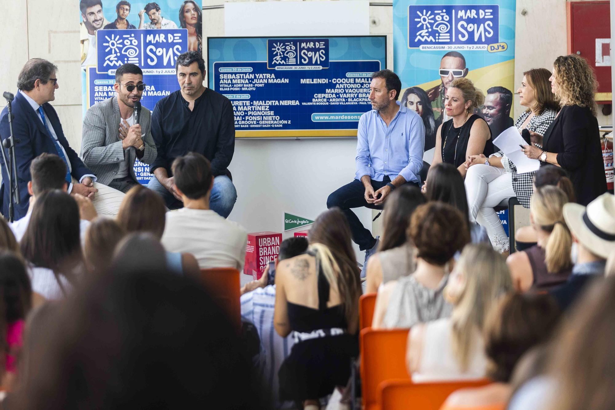 Miguel Ángel Silvestre triunfa en la presentación de Mar de Sons en València