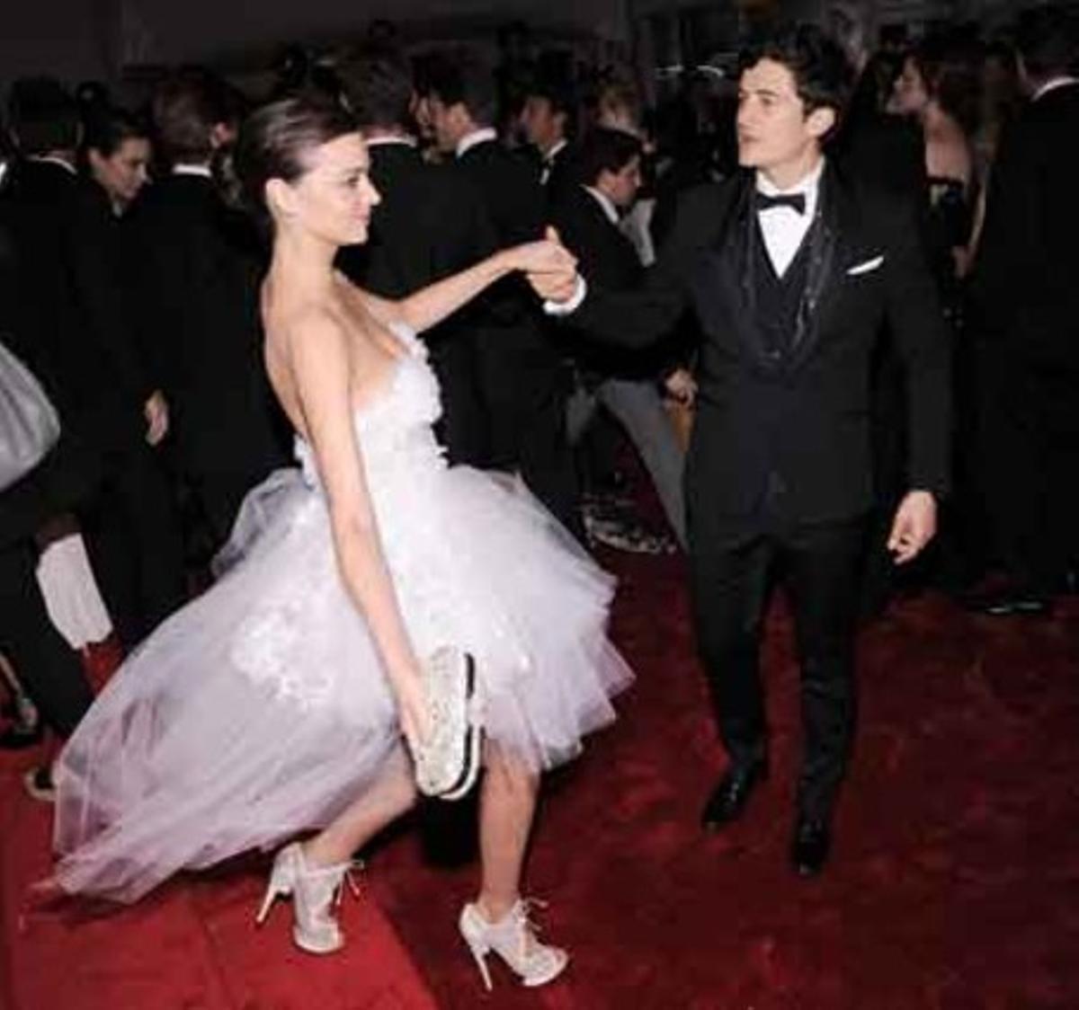 La modelo australiana Miranda Kerr, con su marido, el actor británico Orlando Bloom.