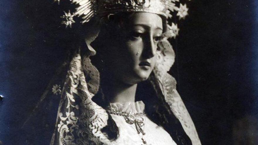 Imagen de María Santísima de las Penas en los años 40.