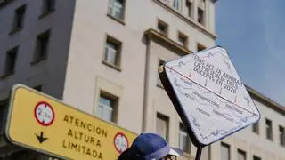 Directo | Arranca la manifestación de profesores que llama a "colapsar Barcelona" coincidiendo con la llegada del Papa