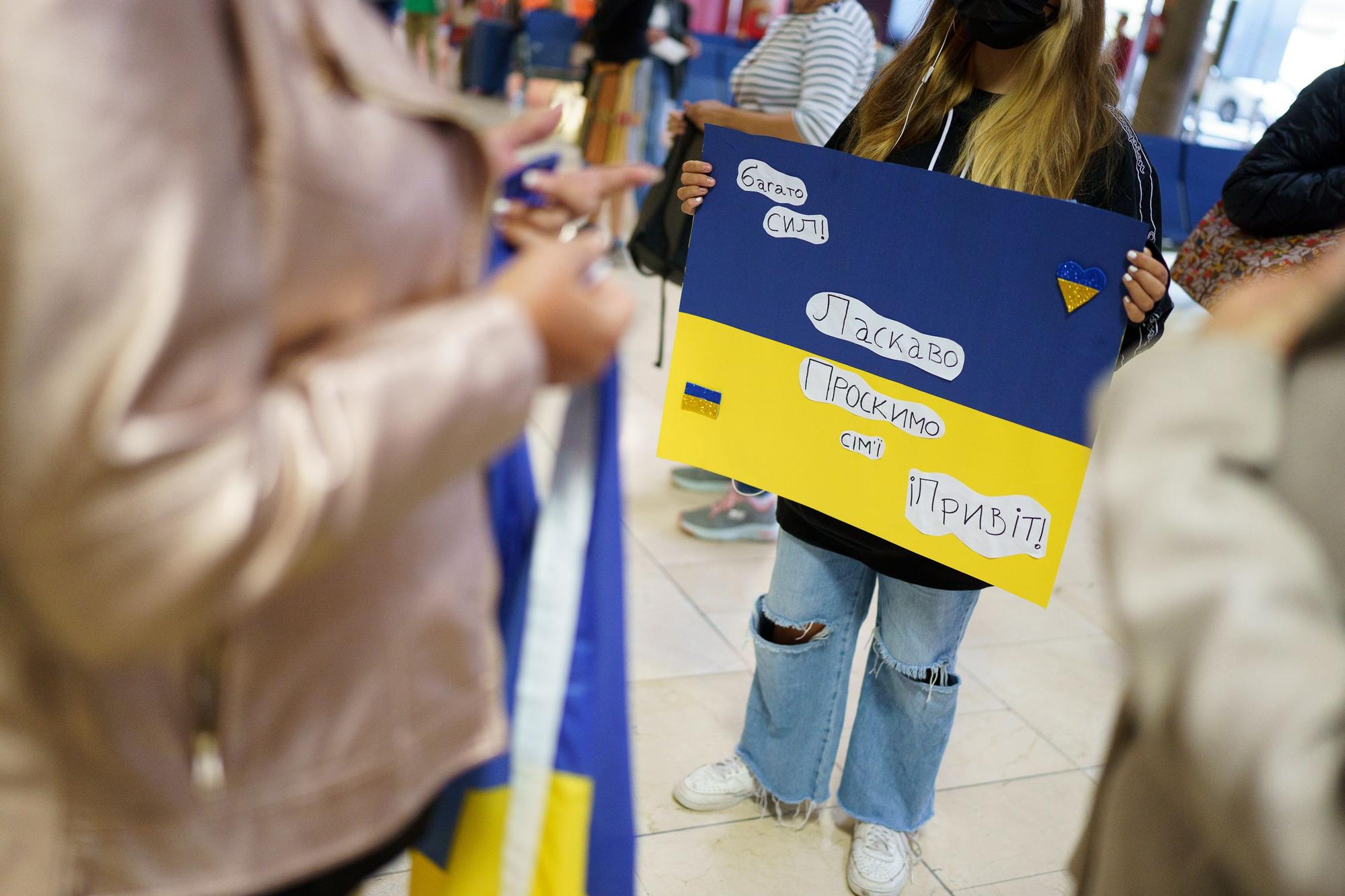 Llegada de 122 refugiados ucranianos a Tenerife