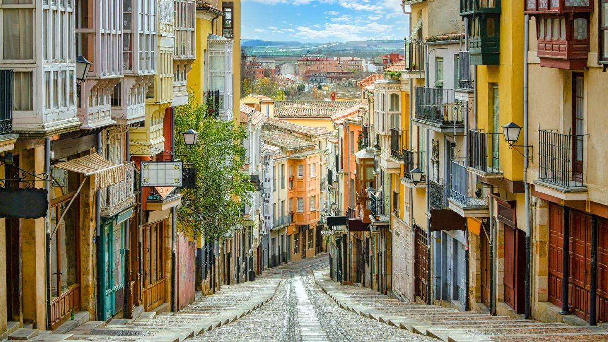 La ciudad con unas de las cofradías de Semana Santa más antiguas del país se encuentra en el norte