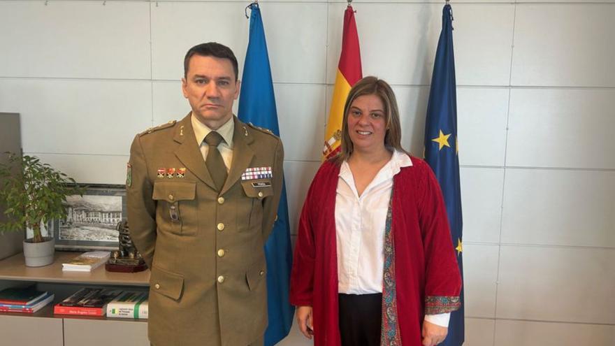 El representante de las Fuerzas Armadas se reúne con Llamedo