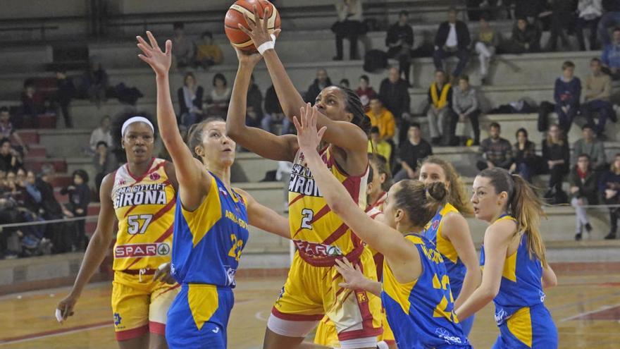 Un partit de l&#039;Uni Girona en una imatge d&#039;arxiu.