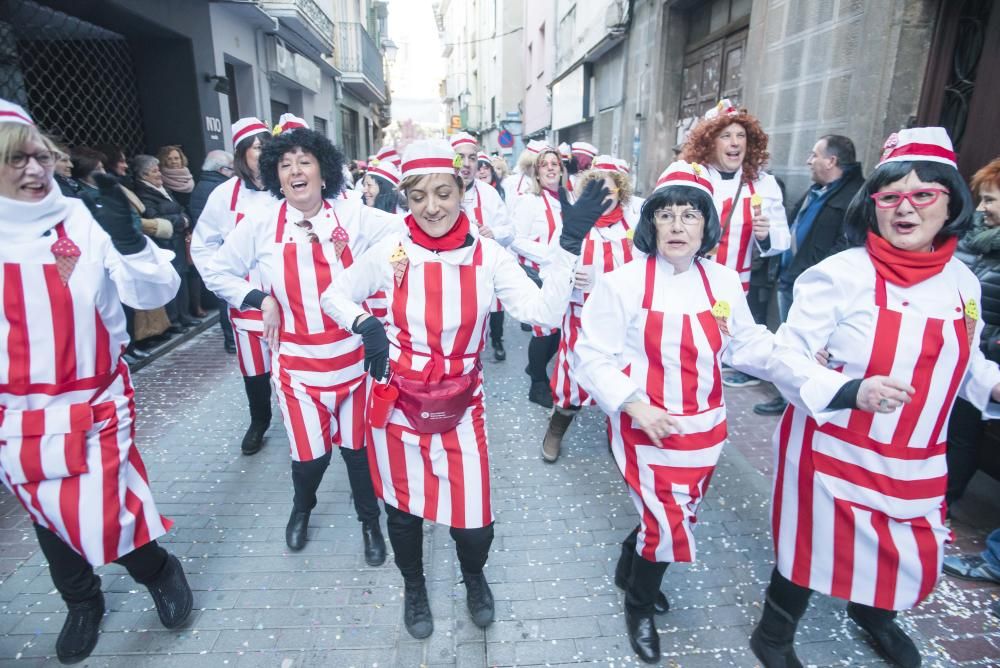 Set mil persones desborden els carrers de Sallent en un Carnaval multitudinari