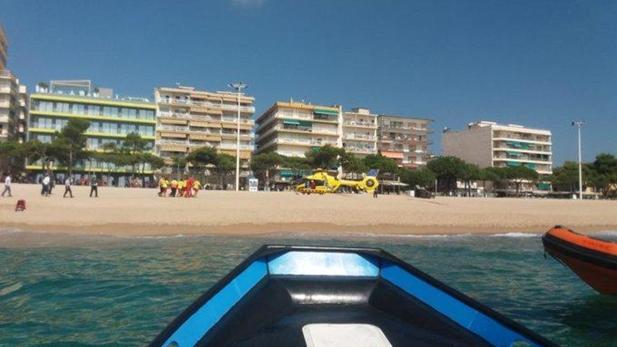 Els serveis d&#039;emergències a la platja Gran.