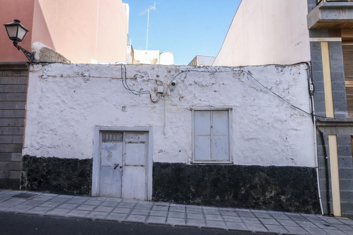 Fachada de la casa de la Loreto en la calle García Tellado.