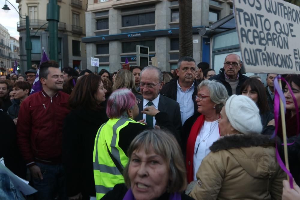 Miles de manifestantes colapsan el centro de Málaga en una marcha que comenzaba con polémica con Francisco de la Torre