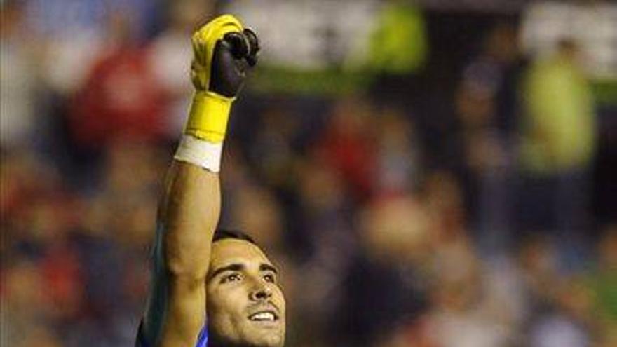 Asenjo: “Sacarle siete puntos al  Valencia sería una gran ventaja”