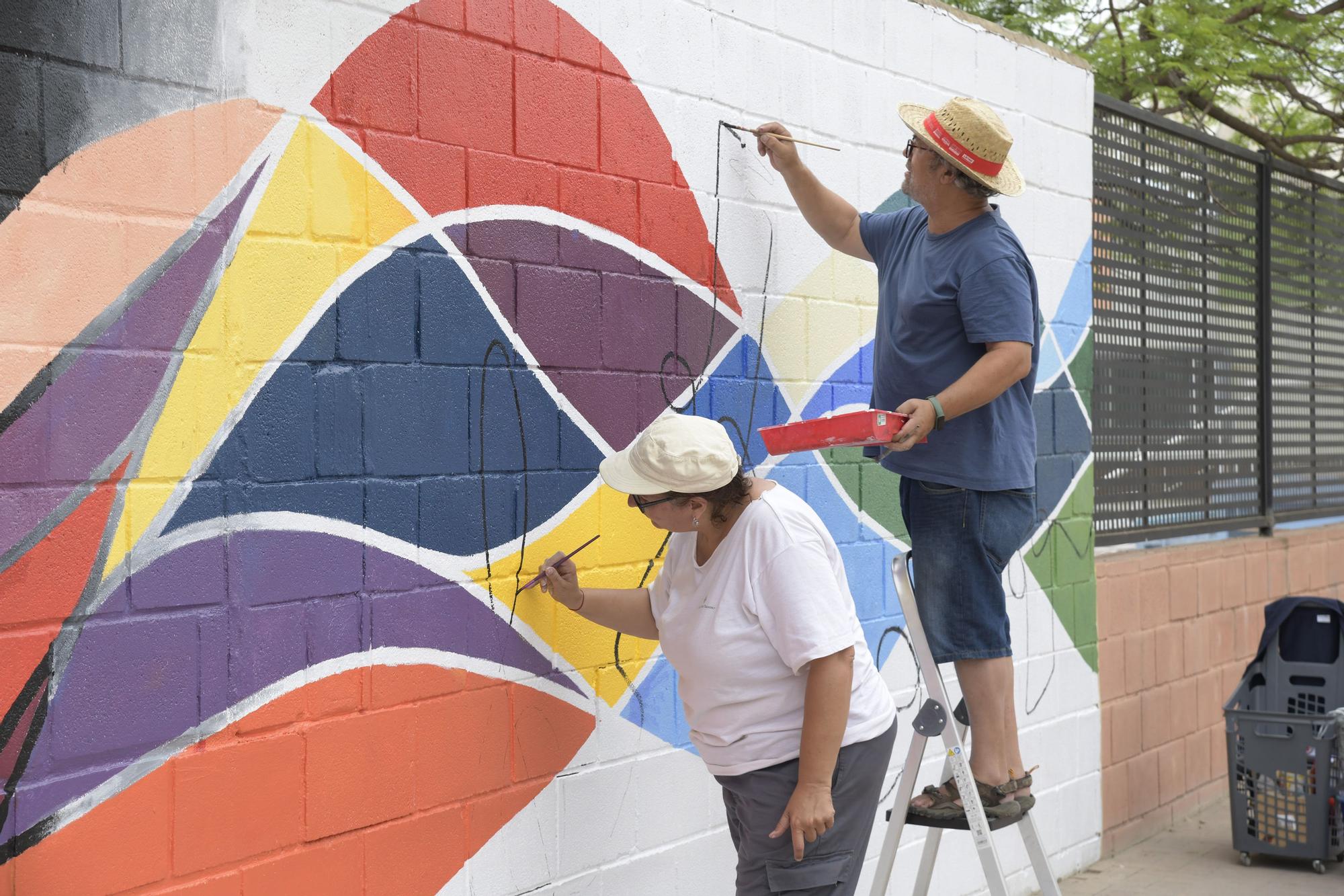 Los murales de la primera edición de #StreetArt Paiporta empiezan a tomar forma