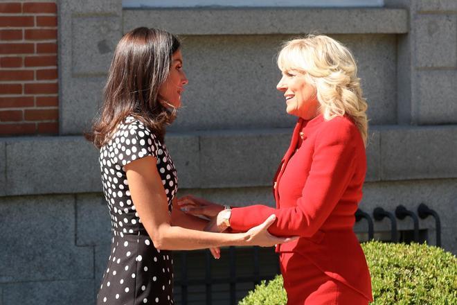 El encuentro de la reina Letizia con Jill Biden en el Palacio de la Zarzuela