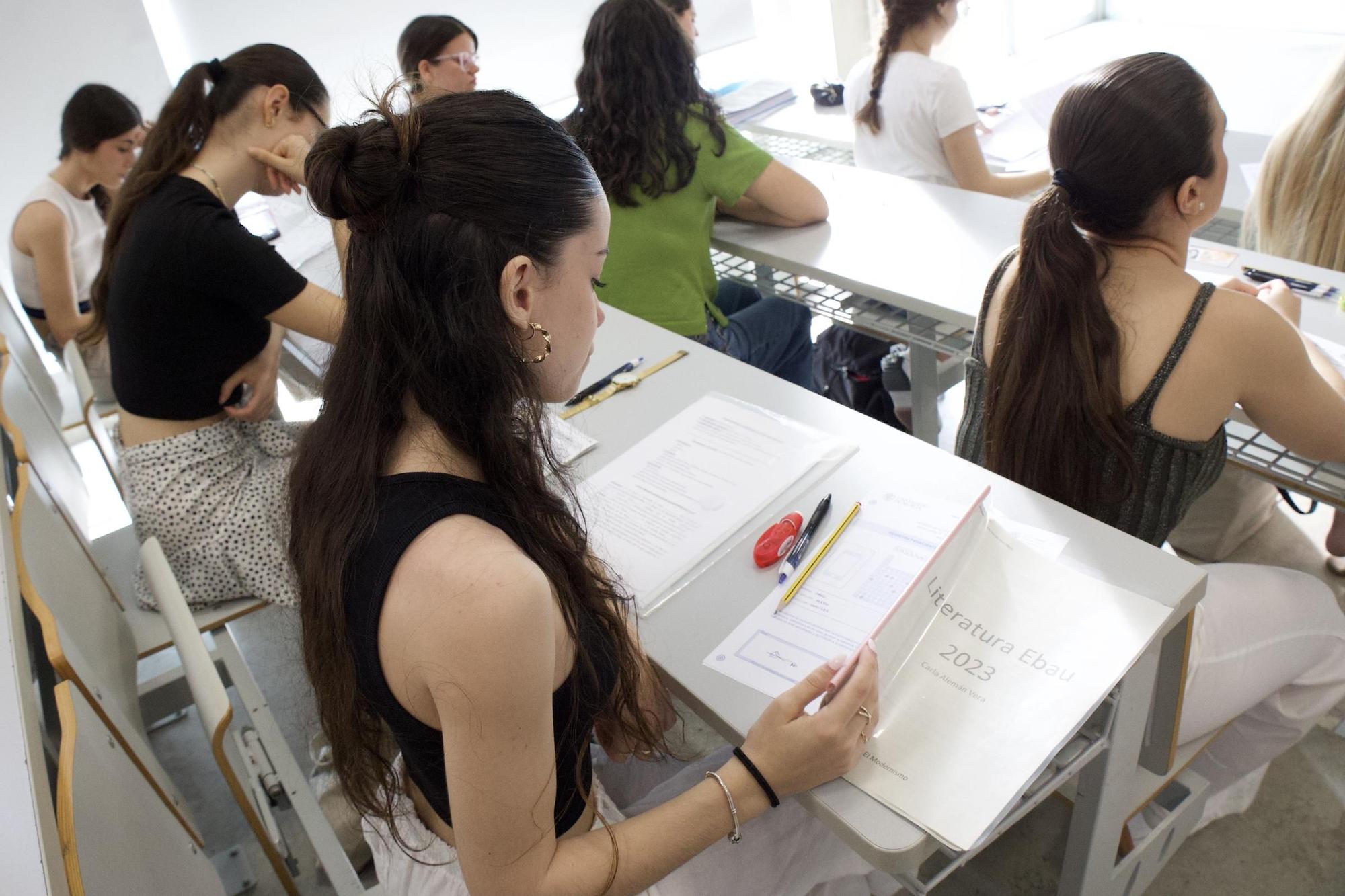 Así ha transcurrido la primera mañana de la EBAU en el campus de Espinardo de Murcia