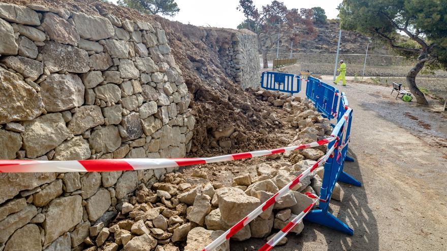 Las lluvias derriban parte de los muros recién arreglados de la Malladeta de La Vila