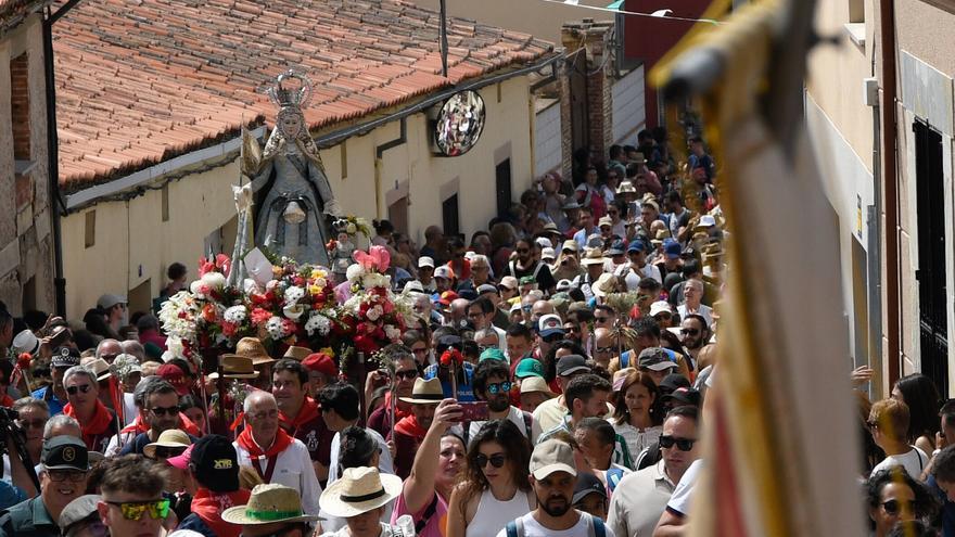 GALERÍA | Romería de la Virgen de la Concha a La Hiniesta
