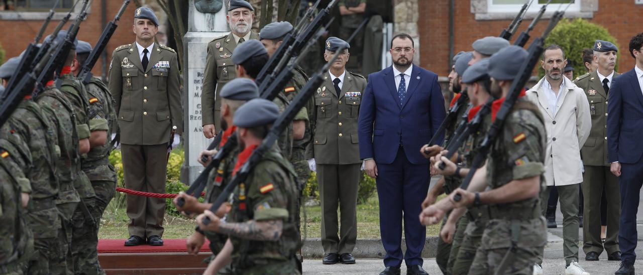 Así fue la parada militar con motivo del LVII aniversario de la Brilat