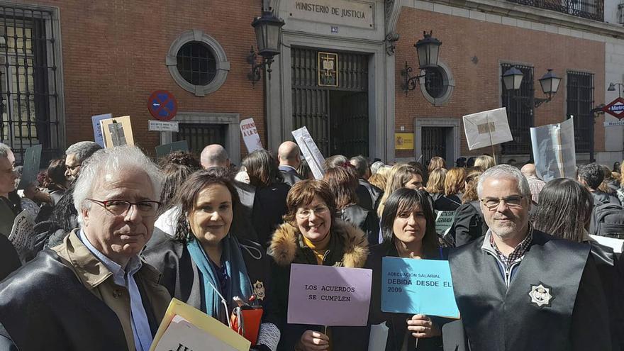 Manifestación de letrados de Justicia ayer en Madrid.   | // L. O.