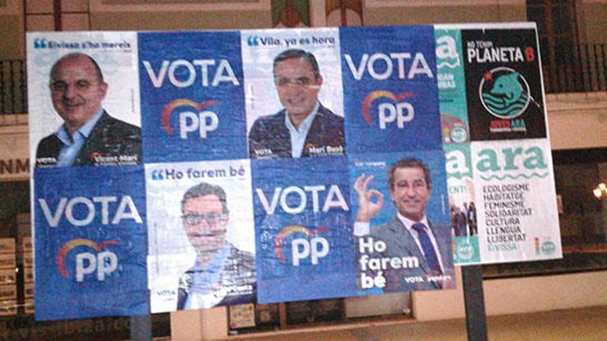 Joan Ribas denuncia la invasión de carteles del PP en Vila