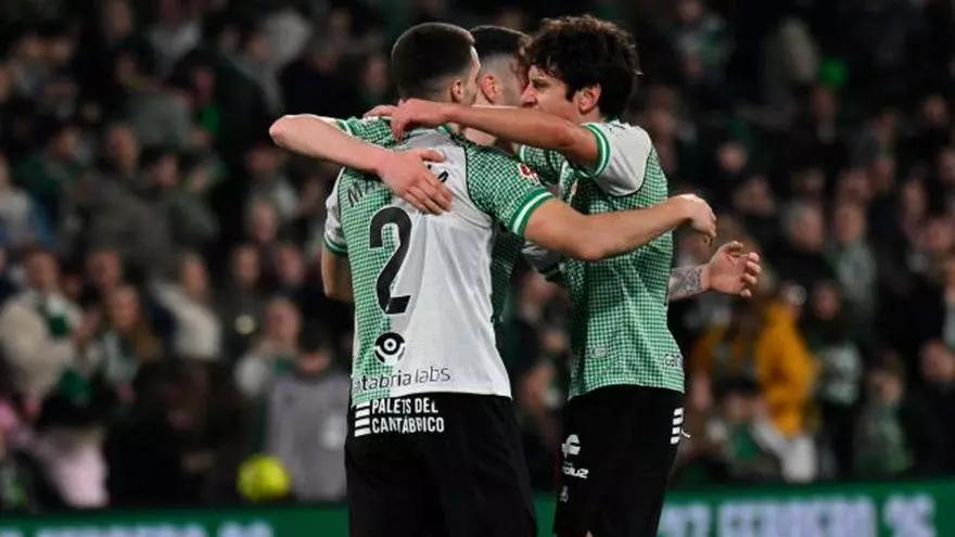 ¡El Racing recupera el liderato tras vencer al Burgos!