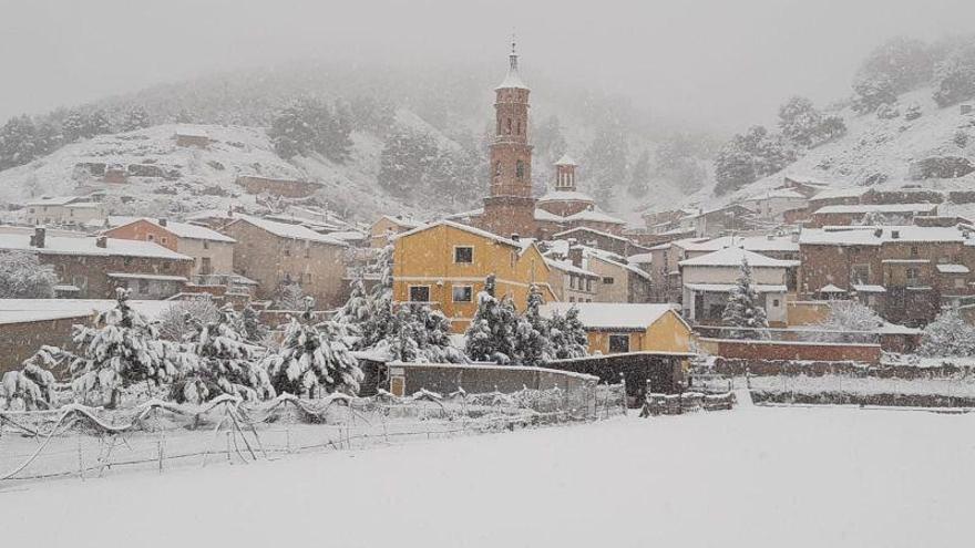 Algunos municipios de la Comarca de Daroca permanecen aislados y llevan más de 24 horas sin luz