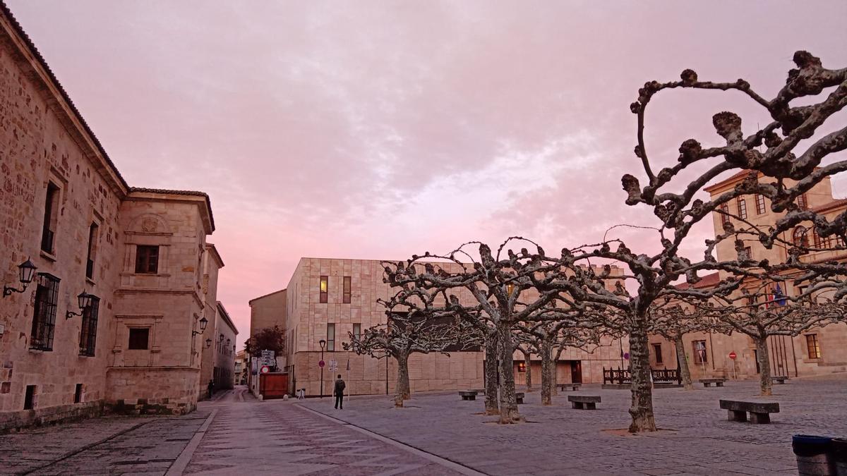 La Plaza de Viriato, este amanecer en Zamora capital.
