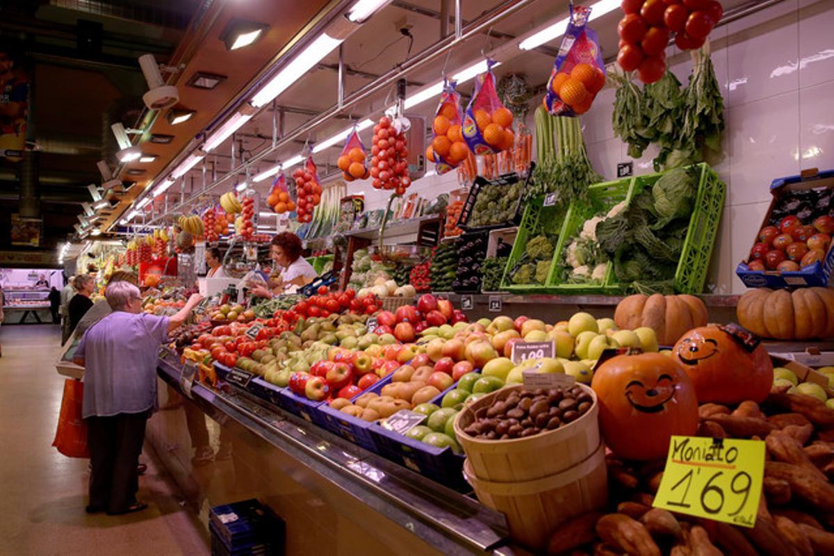 Parades al mercat municipal d’Horta.