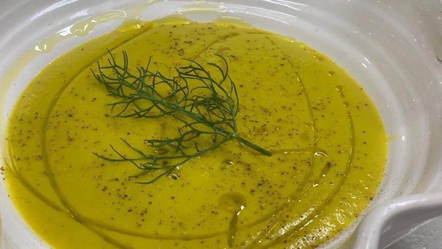 Crema de calabaza con castañas asadas e hinojo, de El Cuchareo