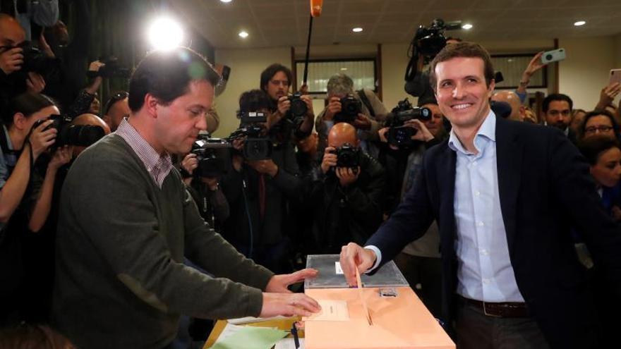 Casado espera que salga un gobierno estable de las elecciones &quot;más decisivas&quot;