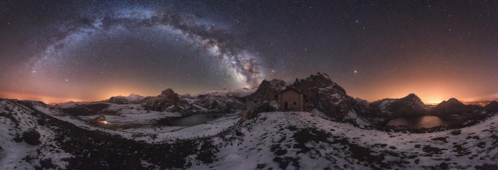 El fotógrafo coruñés ha ganado en dos años medallas y distinciones en el Pano Epson, el Trierenberg, el Tokyo International, el Siena Awards y, el más reciente, el IPA estadounidense.