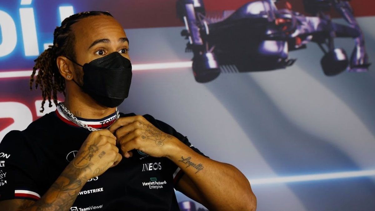 Lewis Hamilton,  en rueda de prensa en Hungría