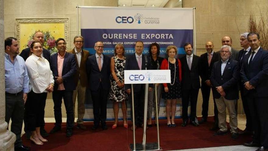 Recepción de los importadores en la sede de la CEO. // FdV