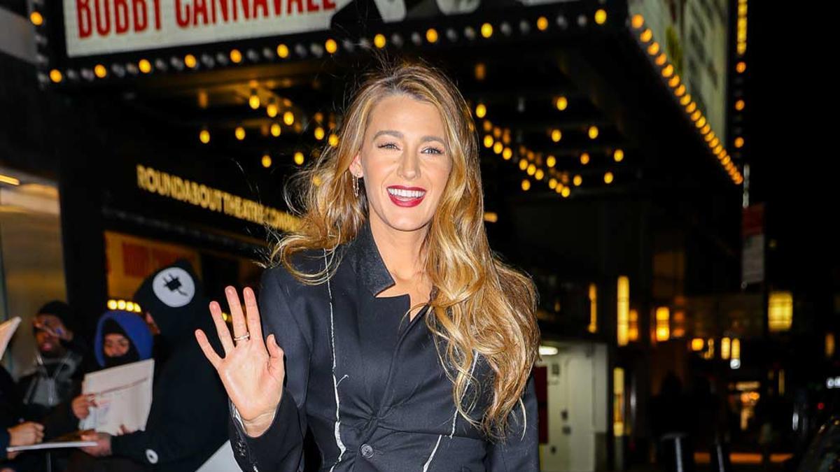 Blake Lively, con lookazo para ver un pase especial de 'Mary Poppins Returns'