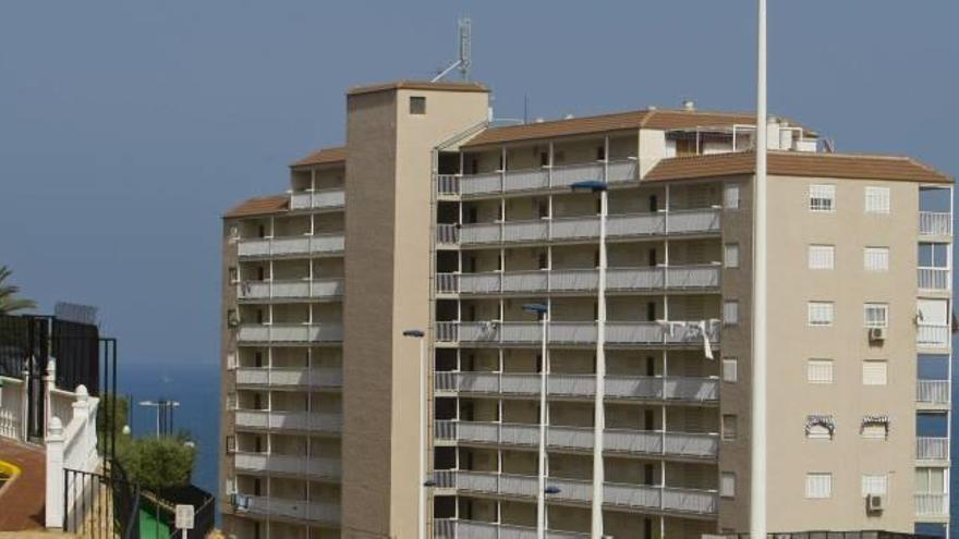 El antena que ha generado polémica y preocupación en Santa Pola del Este