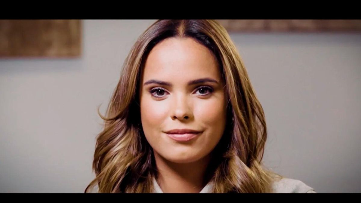 Gloria Camila.