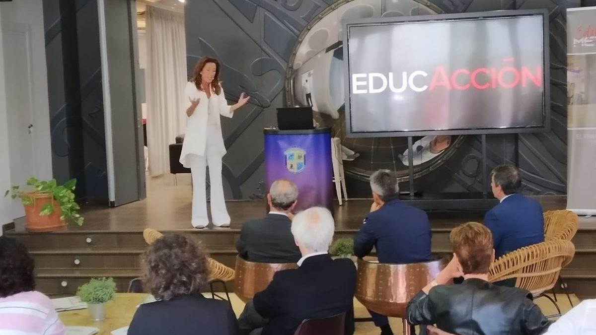 Presentación del metaverso en educación del Colegio Internacional Torrequebrada.