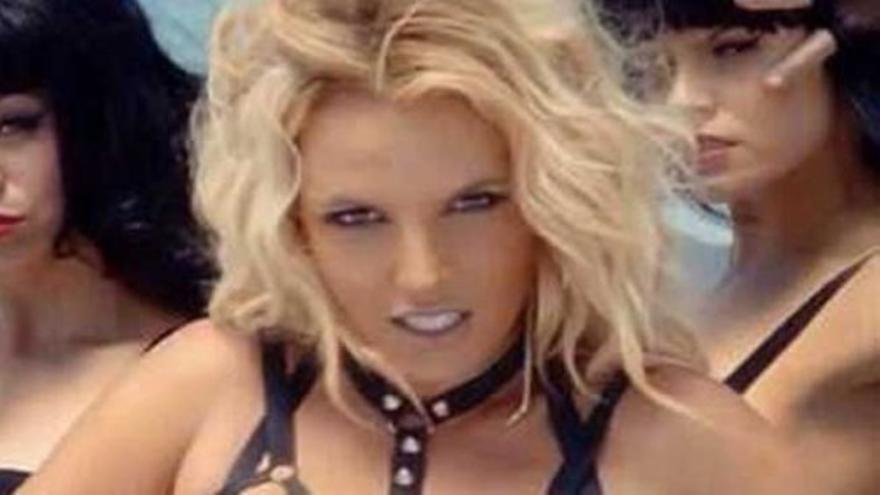 Britney Spears presenta 'Work Bitch'