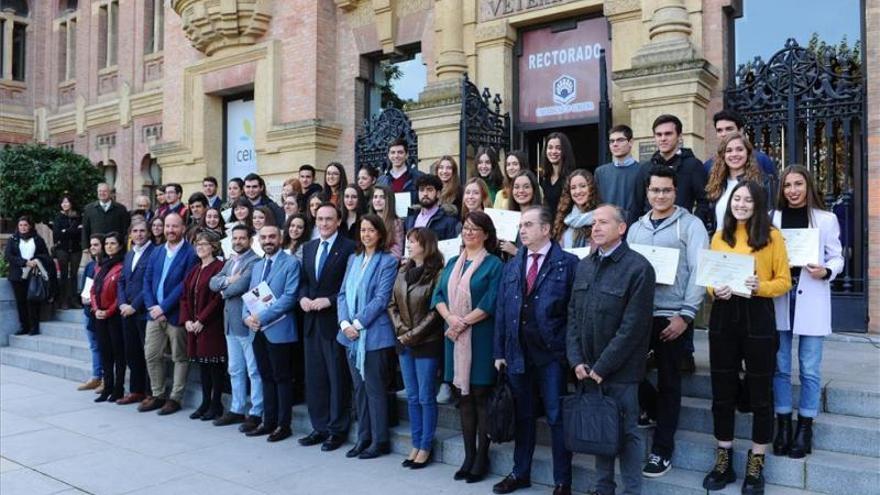 La UCO premia al alumnado con las mejores notas de admisión en sus 48 grados