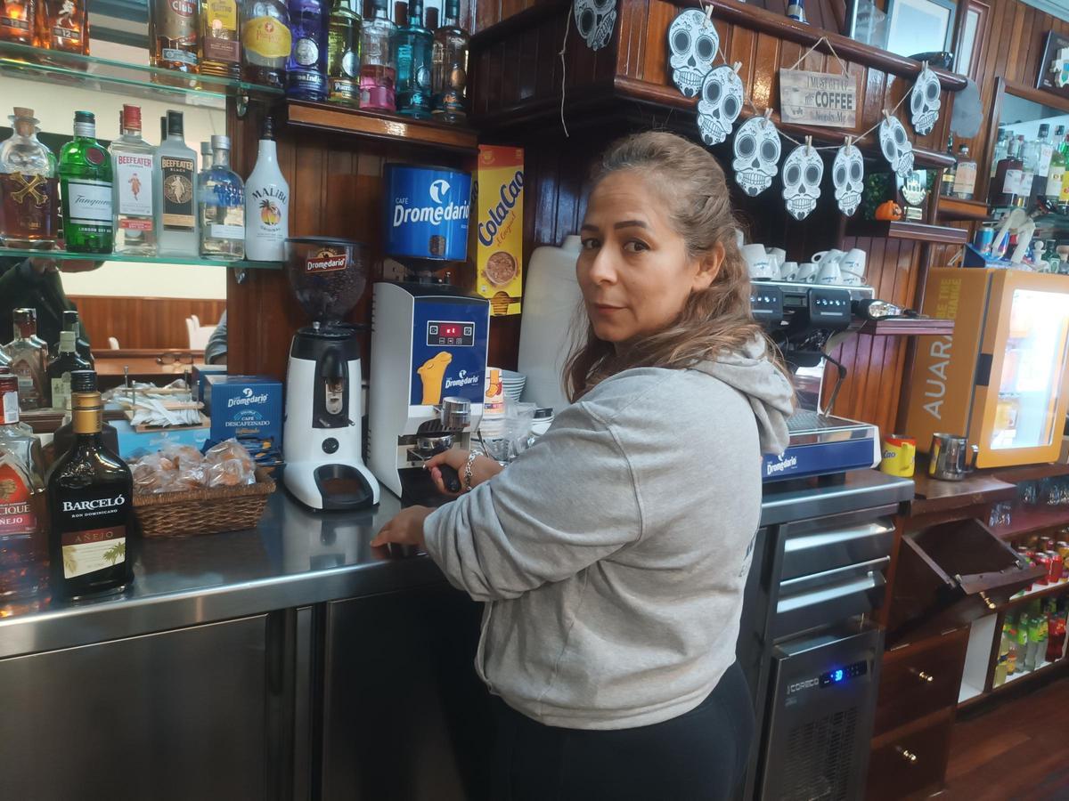 Betsy Rivas en el Bar Fontana de Negreira