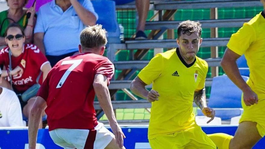 El Real Murcia comienza a carburar, pero se olvida del gol en su primer amistoso