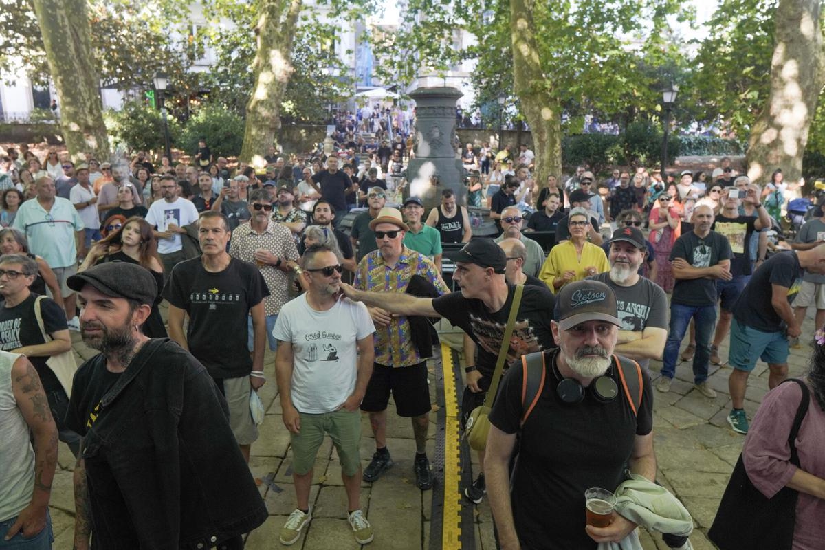 La banda londinense de rock'n'roll fue una de los protagonistas de la segunda jornada del Festival Noroeste Estrella Galicia en la plaza de Azcárraga. La banda londinense de rock'n'roll fue una de los protagonistas de la segunda jornada del Festival Noroeste Estrella Galicia en la plaza de Azcárraga.