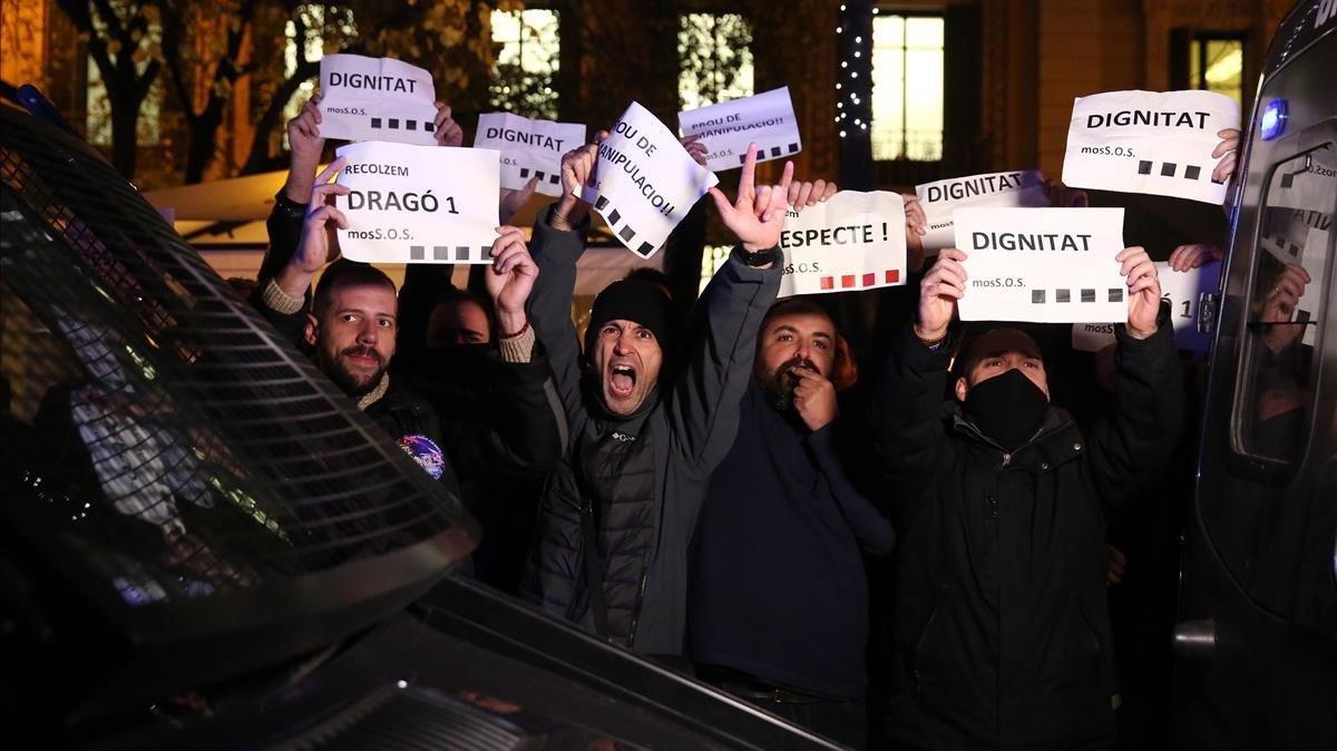 zentauroepp46235620 barcelona 12 12 2018  pol tica   manifestaci n de mossos del181214183307