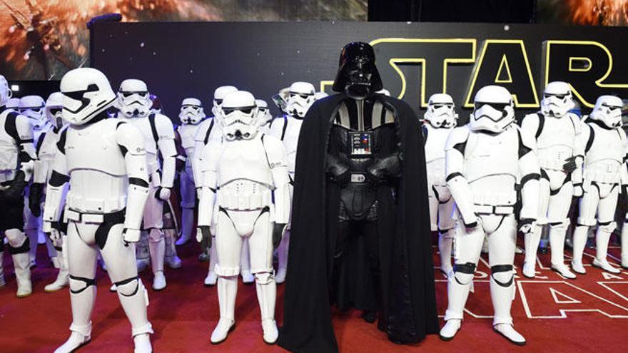 &#039;Star Wars: The Force Awakens&#039; es la película más taquillera en EEUU