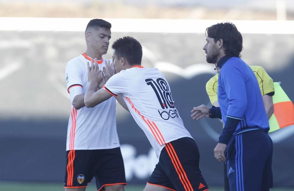 Valencia Mestalla - Llagostera, en imágenes