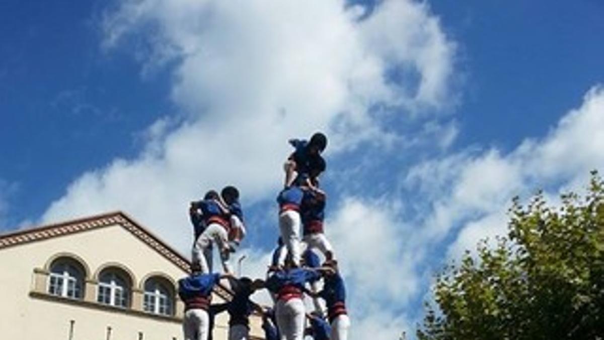 El 'nou de set' descargado por los Cargolins de Esplugues este domingo en la actuación de Fiesta Mayor.