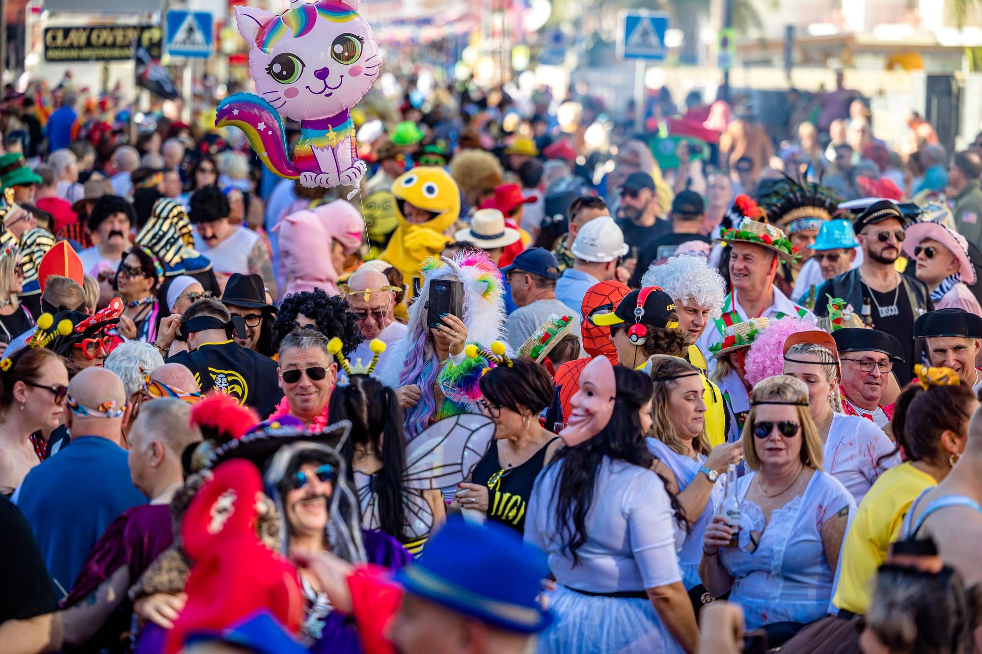 La "Fancy Dress" llena de disfraces Benidorm