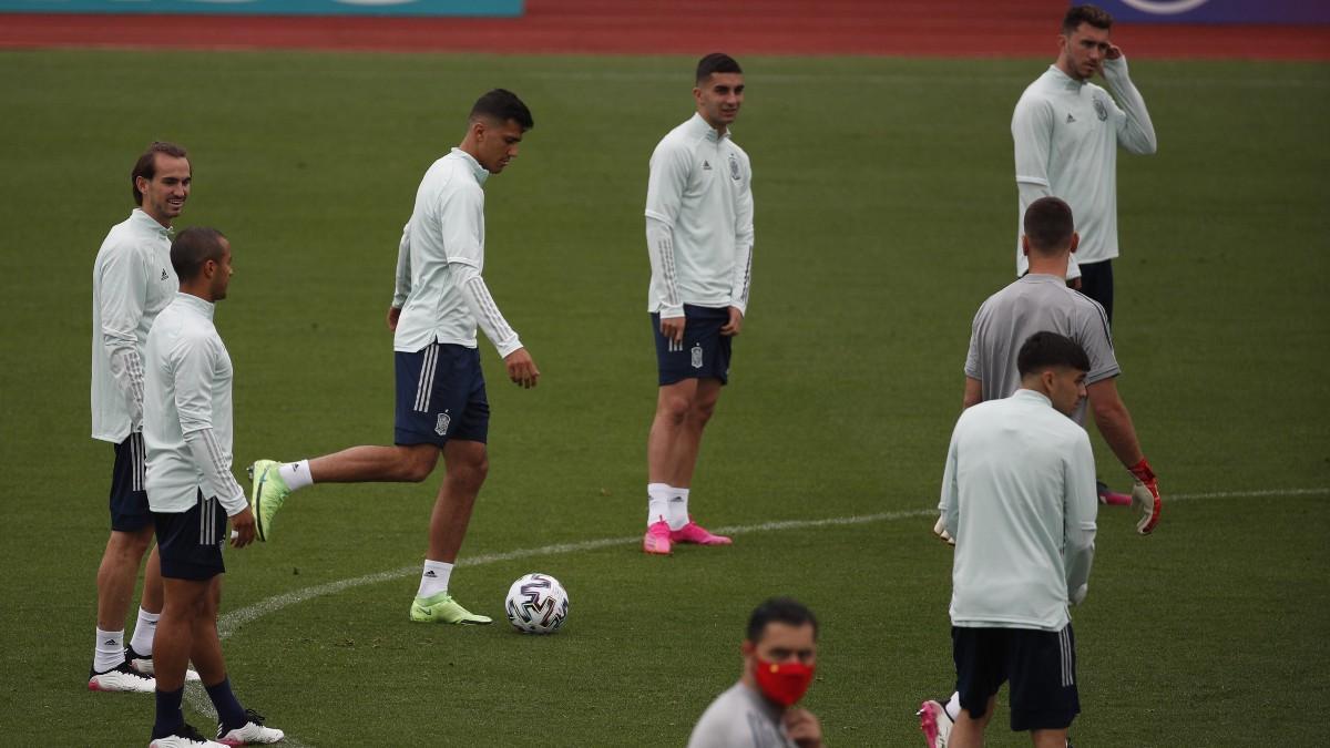 El último entrenamiento de la selección española antes de medirse a Eslovaquia